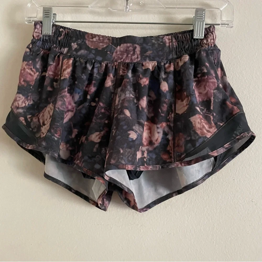 Lululemon Hotty Hot 2.5”